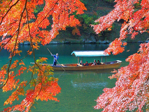 嵐山屋形船