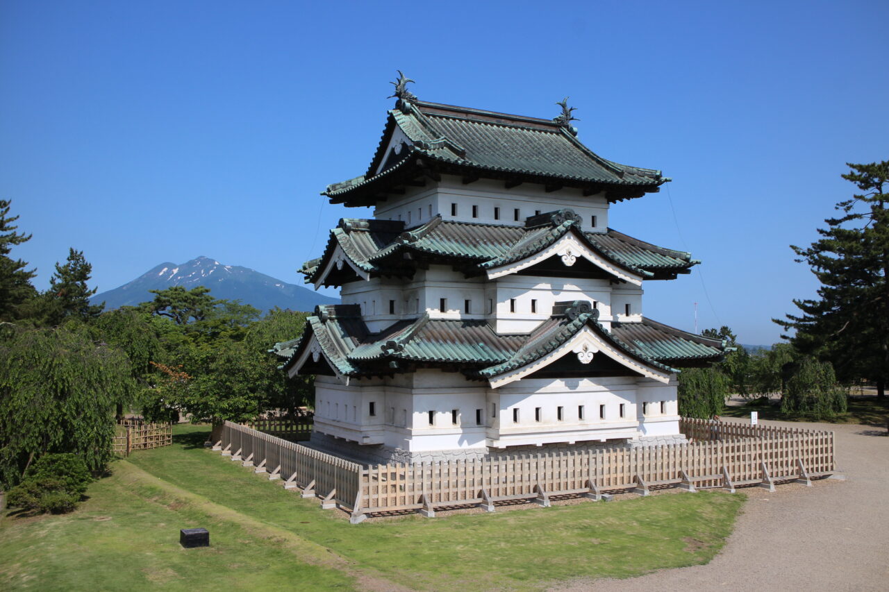 弘前城