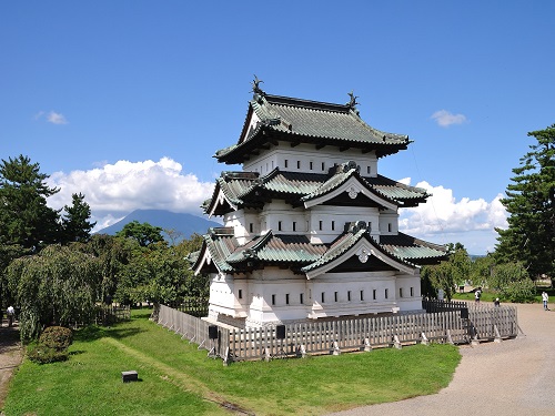 弘前城