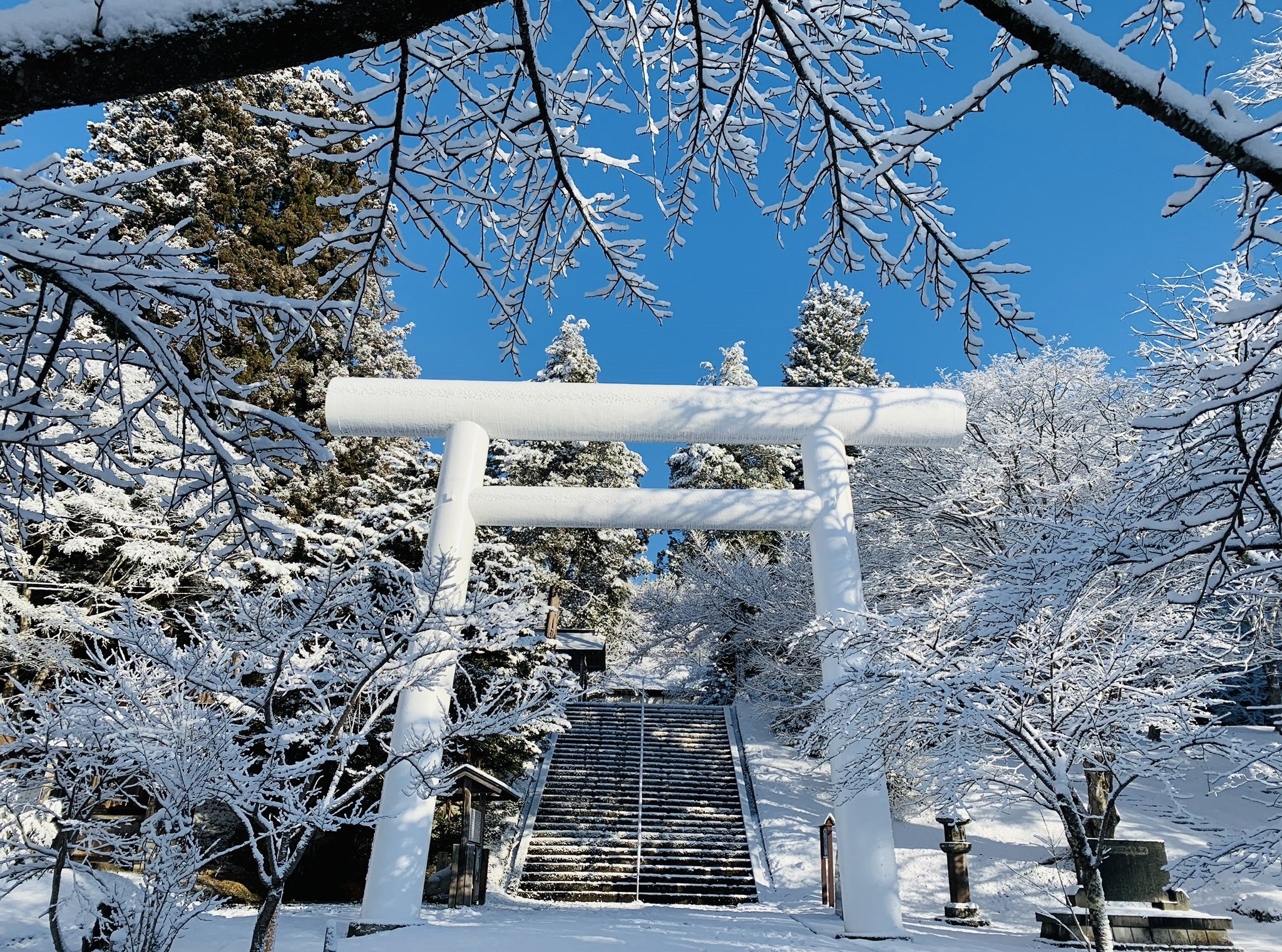 土津神社