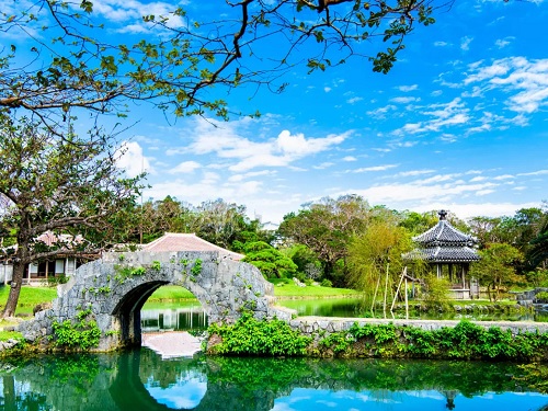 識名園