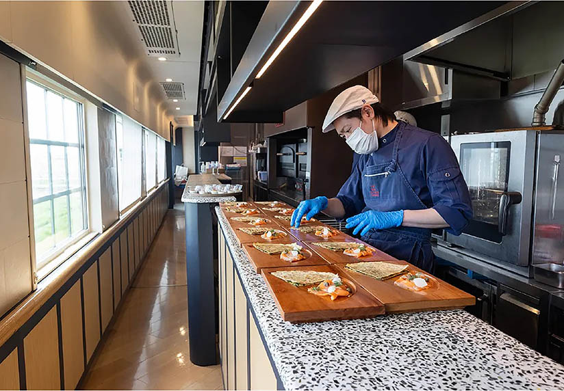 THE RAIL KITCHEN CHIKUGO