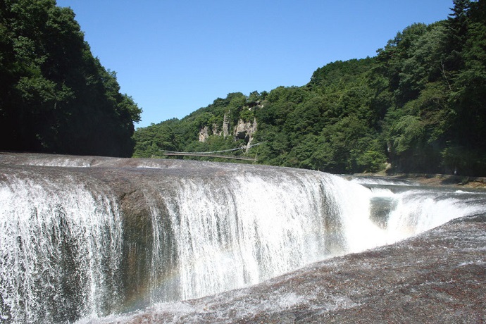 吹割瀑布