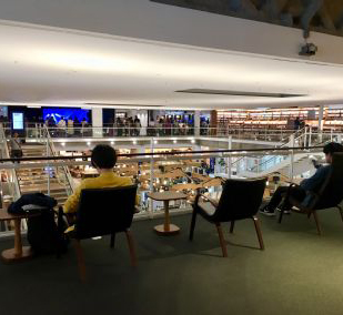 函館蔦屋書店