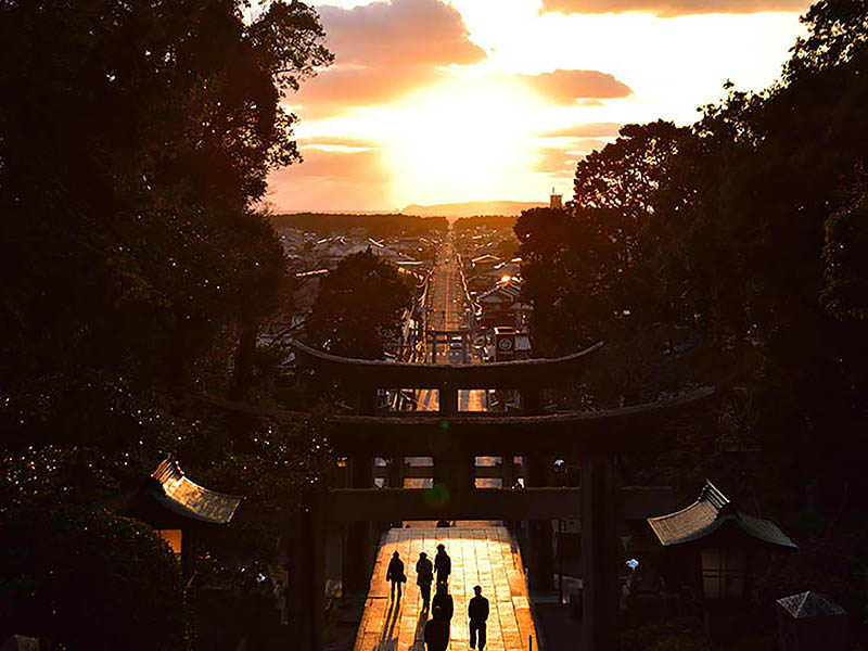 黃金光之大道～宮地嶽神社