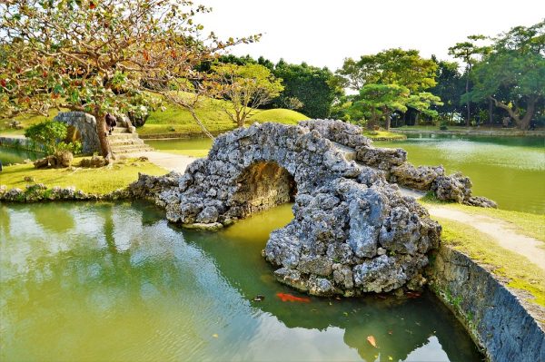 識名園