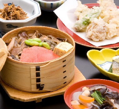 會津名物~田季野輪箱飯